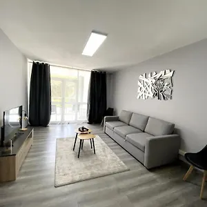https://charmante-t3-sur-la-cte-dazur.fr-provencehotel.com